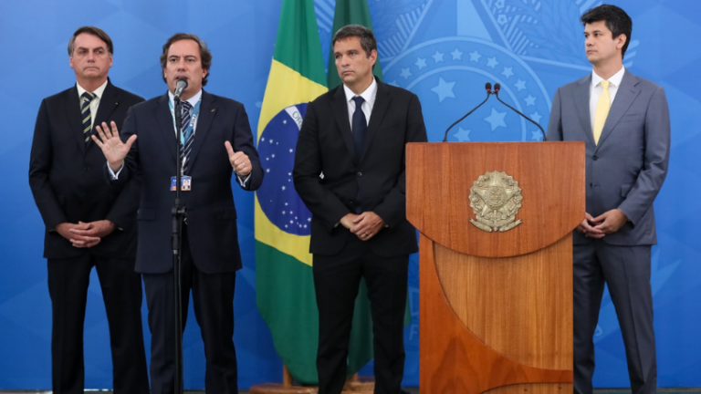 Pedro Duarte Guimarães revela os bastidores da missão quase impossível antes do app: organizar o maior pagamento social do Brasil.