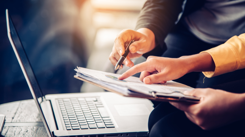 Teciomar Abila reforça a importância de capacitar docentes para acompanhar as transformações digitais.